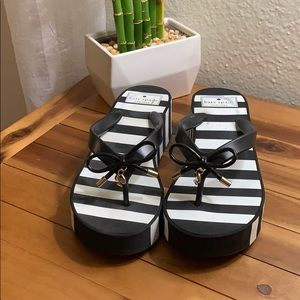 KATE SPADE  NY RHETT BLACK WHITE STRI size 7